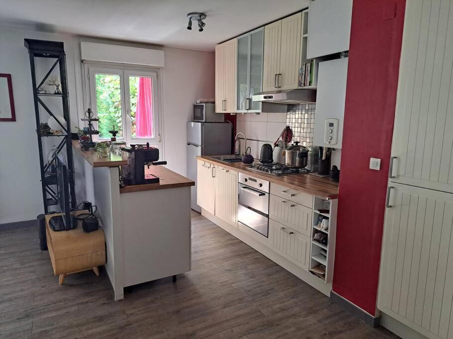Appartement Cosy Avec Jardin Et Parking جينوفييه المظهر الخارجي الصورة